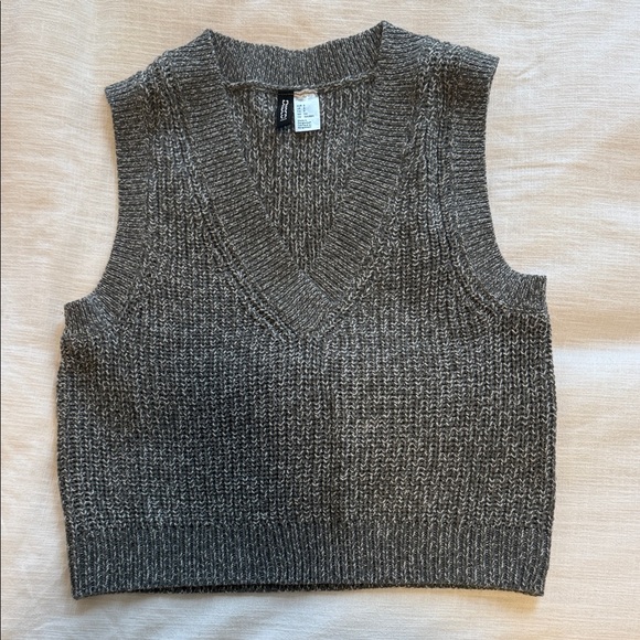 H&M Sweaters - H&M Gray V-Neck Sweater Vest